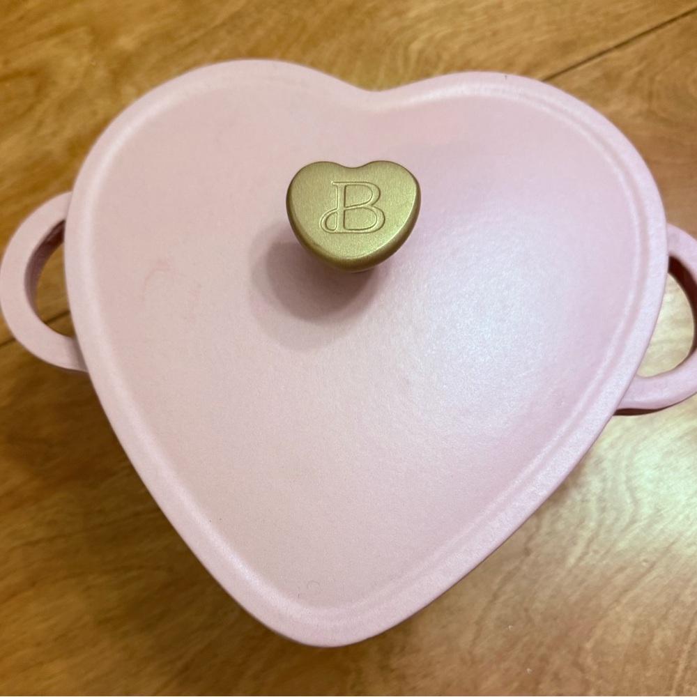 Drew Barrymore Heart-Shaped Pink Enamel Cast Iron Dutch Oven w/ Lid & Gold Knob